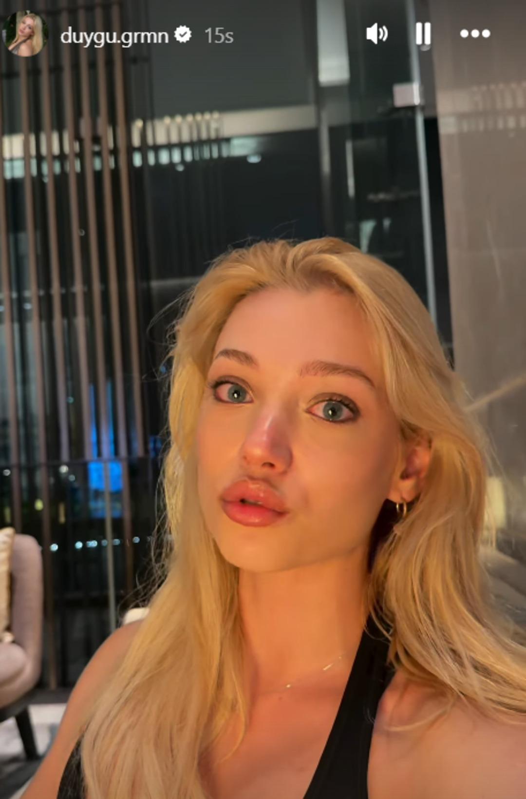 Duygu G&uuml;rman o &uuml;lkede mahsur kaldı! 4 u&ccedil;ak bileti iptal oldu 1