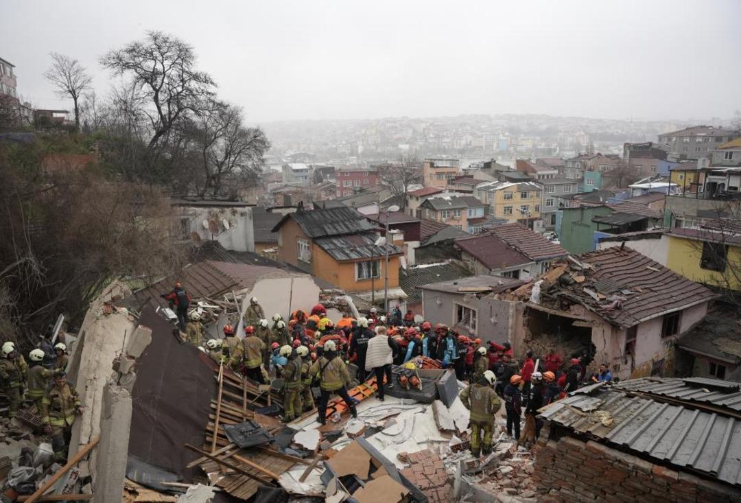 Enkaz altındaki yakınına telefonla ulaştı:  Faik iyi misin?  1