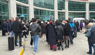 Vizesiz ve yakın diye akın ettiler: Uzun kuyruklar oluştu