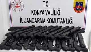 Konya'da silah ka&ccedil;ak&ccedil;ılığı operasyonunda 250 ruhsatsız tabanca ele ge&ccedil;irildi