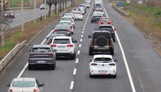Tekirdağ-İstanbul kara yolunda tatilden d&ouml;n&uuml;ş yoğunluğu
