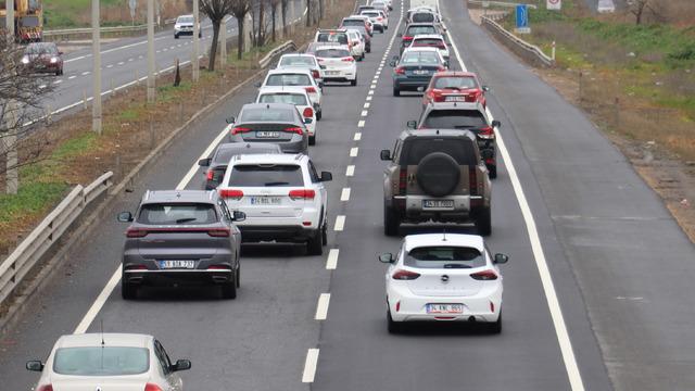Tekirdağ-İstanbul kara yolunda bayram tatilinden dönüş yoğunluğu