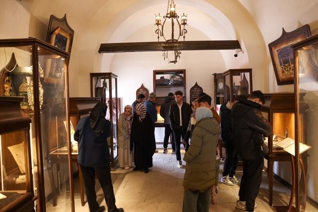 Sel&ccedil;uklu&rsquo;nun sembol mekanları bayram tatilinde ziyaret&ccedil;i akınına uğradı 1