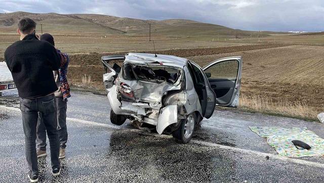 Bayram tatili d&ouml;n&uuml;ş&uuml; trafik kazası: 1 &ouml;l&uuml;, 5 yaralı 3