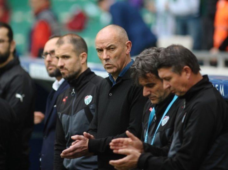 Bursaspor'da Le Guen'in ayrılmasına kesin gözüyle bakılıyor G2