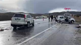 Sivas'ta 3 aracın karıştığı zincirleme kaza: 1 ölü, 5 yaralı