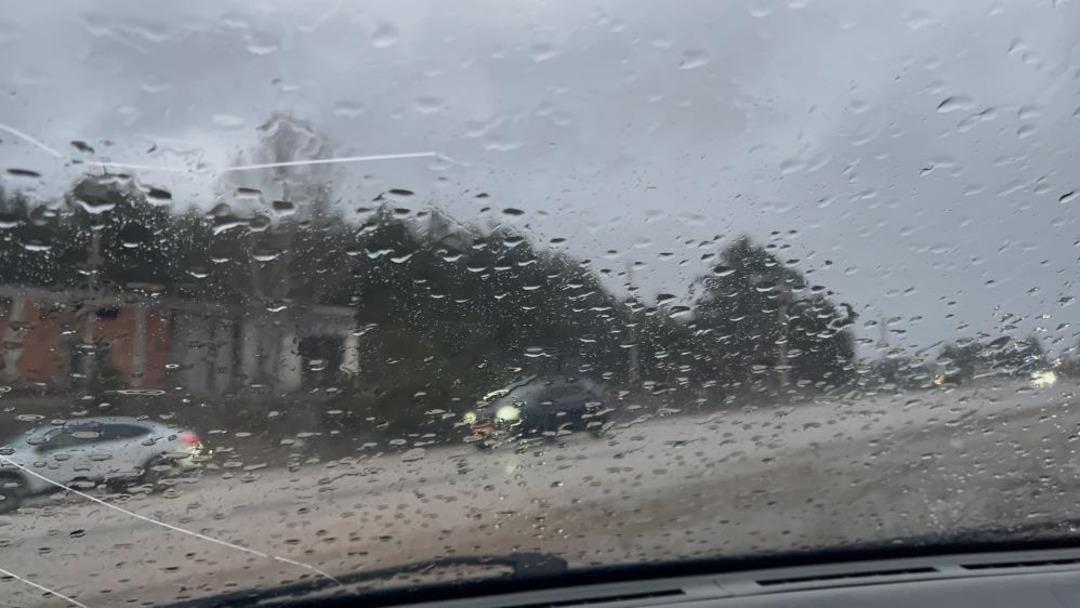 Kastamonu&rsquo;da sağanak yağış s&uuml;r&uuml;c&uuml;lere zor anlar yaşattı 2