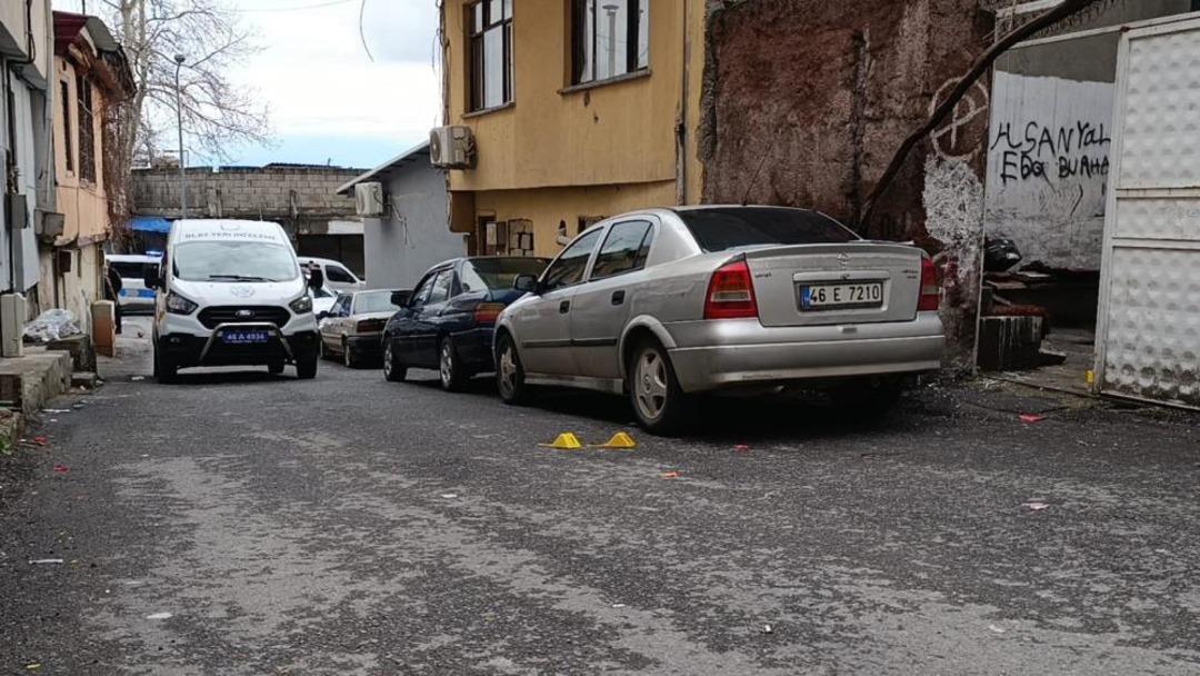 Kahramanmaraş ta eve silahlı saldırı düzenlendi: 1 yaralı 2