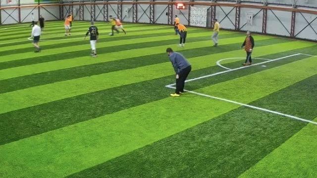 Halı saha maçında kalbine yenik düştü: O anlar kamerada