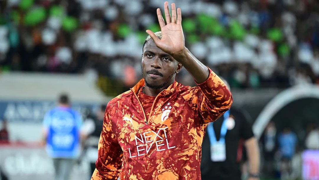 Victor Osimhen T&uuml;rkiye den o kul&uuml;b&uuml; satın alıyor!  2