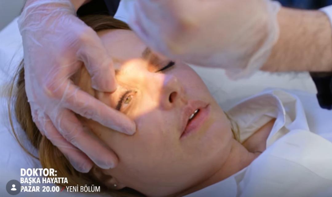 Naz Elmas, Doktor Başka Hayatta fragmanında ortaya &ccedil;ıktı! "H&acirc;l&acirc; &ccedil;ok g&uuml;zel" 2