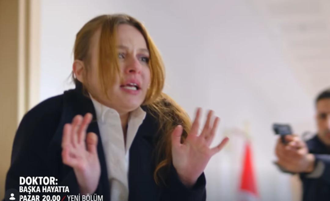 Naz Elmas, Doktor Başka Hayatta fragmanında ortaya &ccedil;ıktı! "H&acirc;l&acirc; &ccedil;ok g&uuml;zel" 3