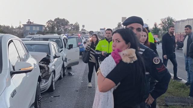 Hakkari’de 82 yerleşim yerinin yolu kapandı