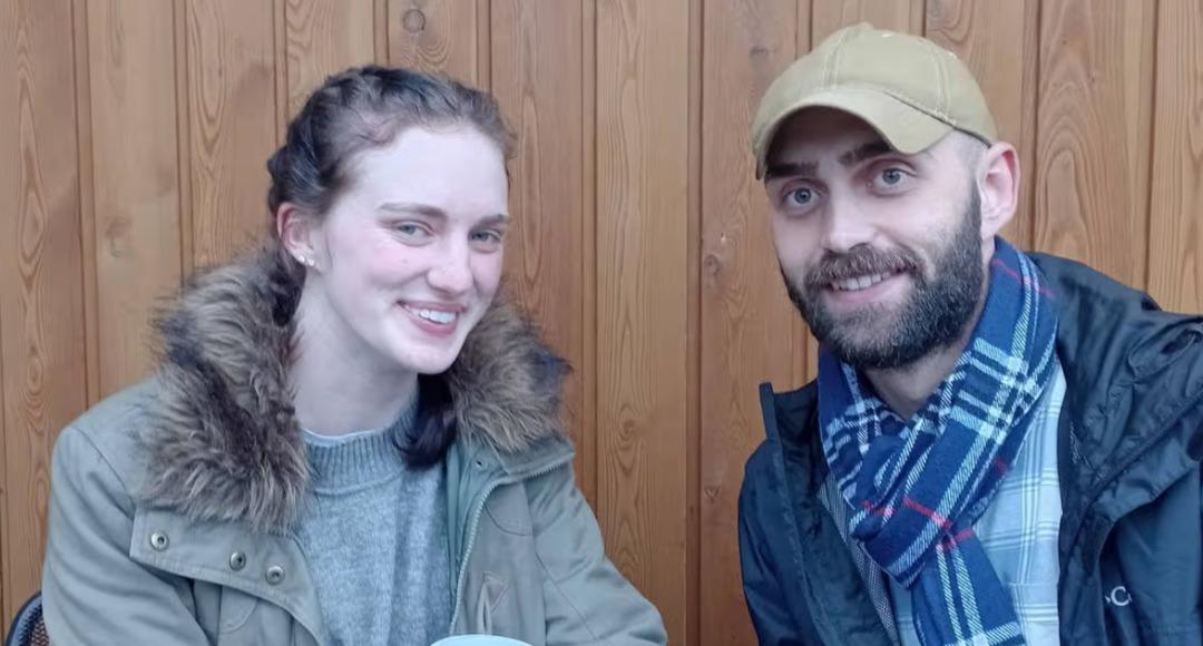 Youtube yorumlardan nişanlısını seçti! 24 saat içinde teklif ettiği şey... 1