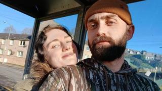 Youtube yorumlardan nişanlısını seçti! 24 saat içinde teklif ettiği şey...