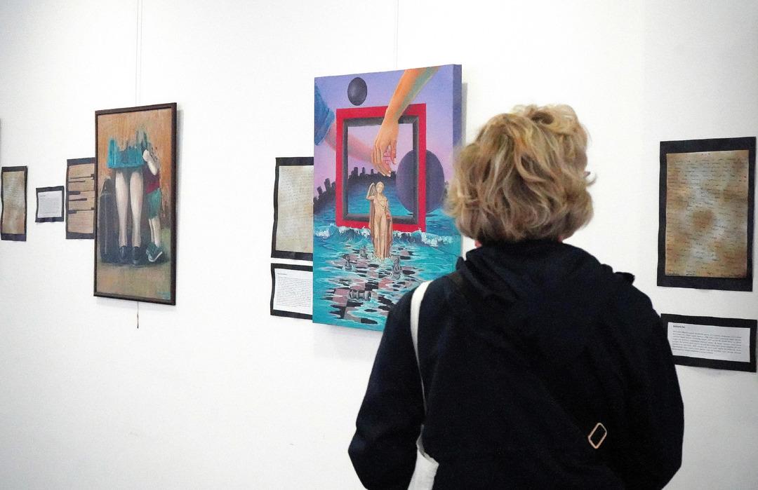 18 kadın, 18 hikaye: Konukevinden gelen mektuplar tuvale yansıdı 8