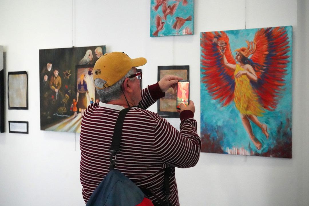 18 kadın, 18 hikaye: Konukevinden gelen mektuplar tuvale yansıdı 5