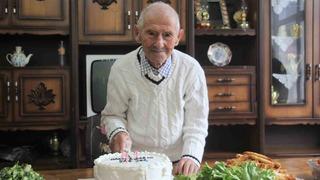 Türkiye'nin asırlık dedesi! 102’nci yaşını kutladı: Sıhhatim gençlik gibi