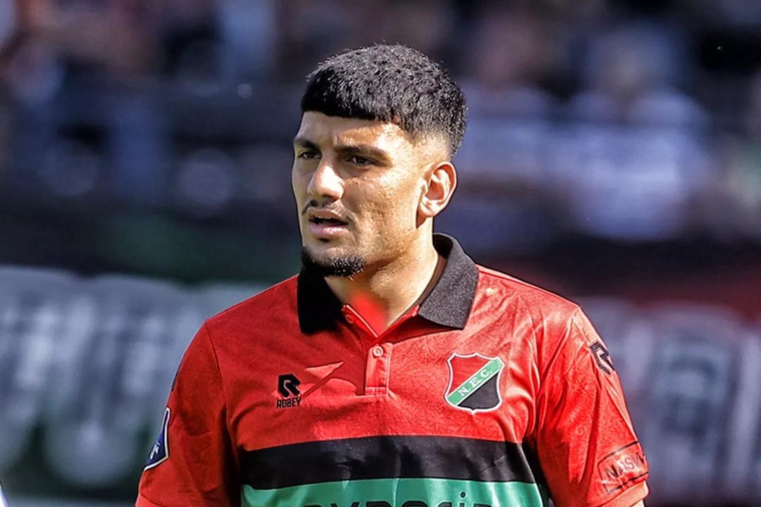 Fenerbah&ccedil;e heyeti Hollanda ya onun i&ccedil;in gitti! "İdol&uuml;m Alex de Souza ydı..." 5