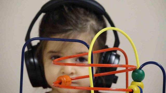 Müzik temelli yöntem geliştirdi: Otizmde yüzde 25 oranında gelişim sağladı