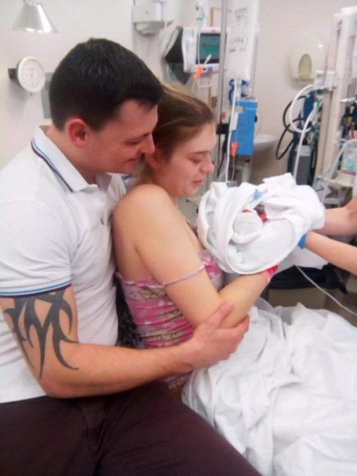 ''Kırmızı bir uzaylıya benziyordu''  G4