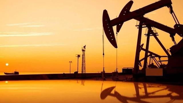 Brent petrol&uuml;n varili 101,62 dolardan işlem g&ouml;r&uuml;yor