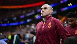 G.Saray'ın dinamosu Torreira i&ccedil;ini d&ouml;kt&uuml;! "Beni &ccedil;ok k&ouml;t&uuml; hissettiriyor"