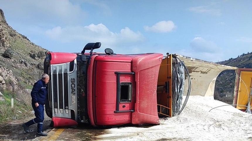 Sincan&rsquo;da tır kazası