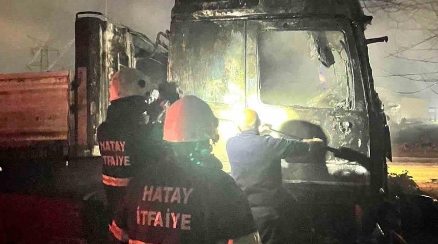 D&ouml;rtyol&rsquo;da tır yangını