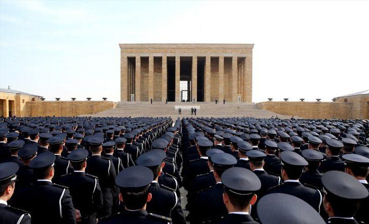 Türk Polis Teşkilatı Anıtkabir'de  G1