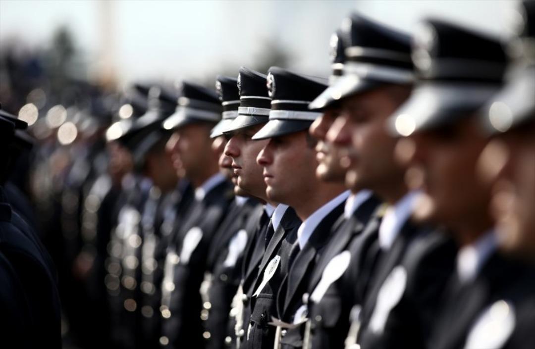 T&uuml;rk Polis Teşkilatı Anıtkabir'de 