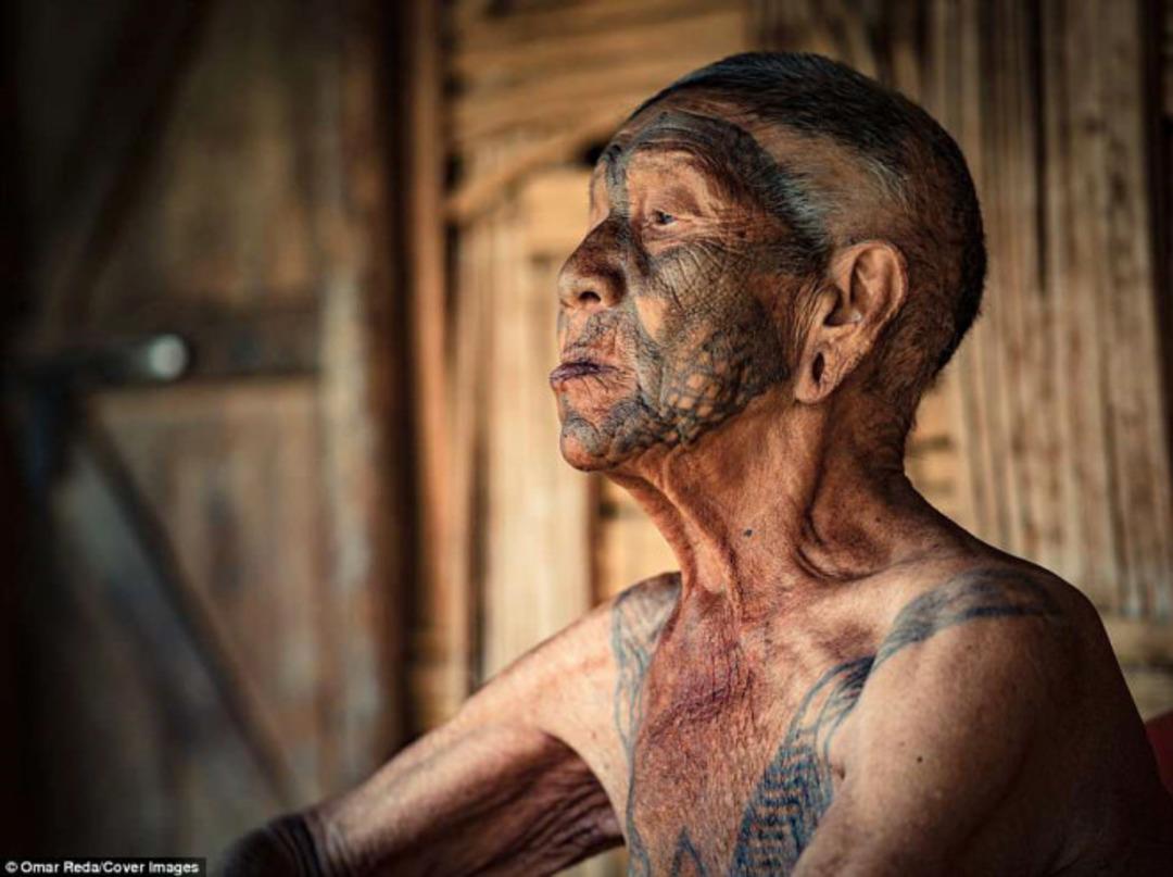 Eş bulabilmek, saygınlık kazanabilmek i&ccedil;in kafa kesiyorlar 