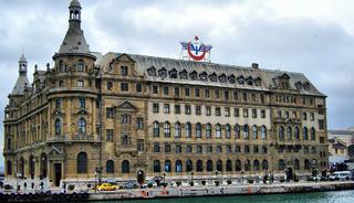 Bakan Ersoy paylaştı! Haydarpaşa ve Sirkeci m&uuml;zelerine uluslararası dokunuş