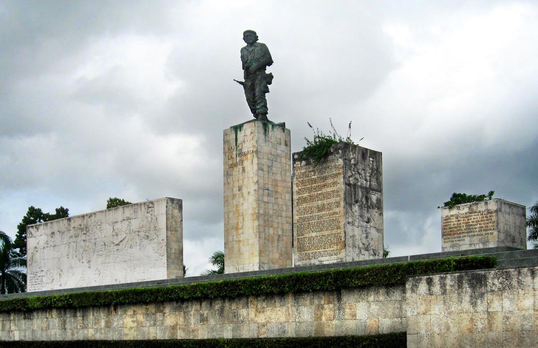K&uuml;ba dan savaş hazırlığı: "ABD ye karşı bunu yapmazsak saflık olur" 2