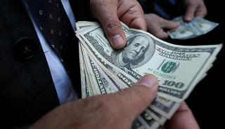 2 haftada 12 milyar dolar &ccedil;ıktı! Piyasalarda sert kırılma