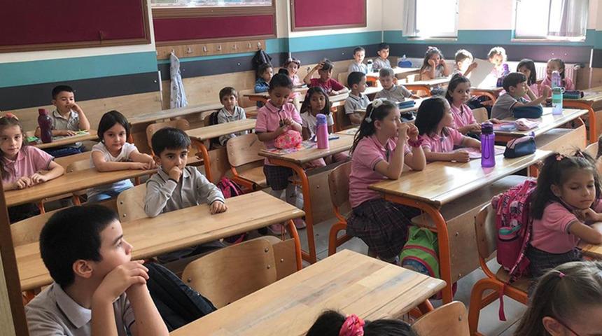 MEB duyurdu: Yarın t&uuml;m okullarda ilk ders ortak olacak!