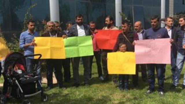 Diyarbakır'da kadro beklerken işsiz kalan işçiler eylem başlattı