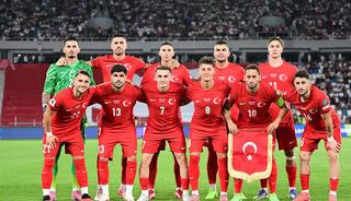 Milli Takıma Romanya ma&ccedil;ı &ouml;ncesi b&uuml;y&uuml;k şok! Yıldız isim sakatlandı