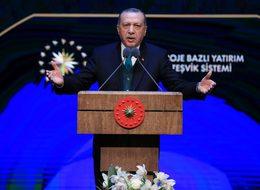 Financial Times: Erdoğan büyümeyi övüyor ama Türk Lirası 'aşırı ısınma' endişelerinden zarar görüyor