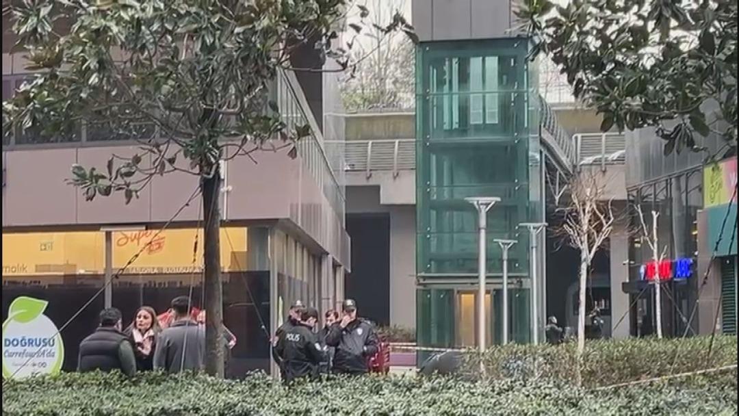 Son dakika| Ünlü yapımcı Erol Köse hayatını kaybetti! 16. kattan düştü 3