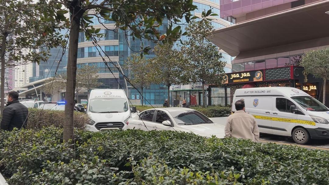 Son dakika| Ünlü yapımcı Erol Köse hayatını kaybetti! 16. kattan düştü 1