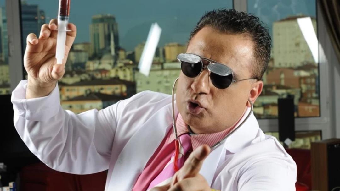 Son dakika| Ünlü yapımcı Erol Köse hayatını kaybetti! 16. kattan düştü 4