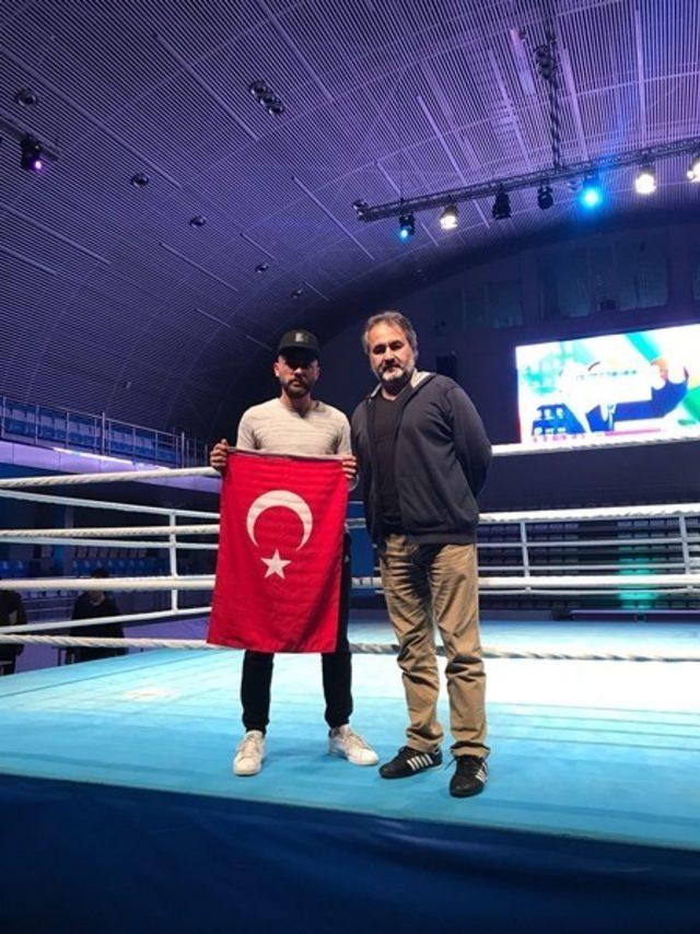 Azerbeycan’da Dünya şampiyonu oldu
