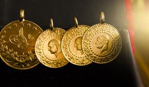 Altının kilogram fiyatı 6 milyon 965 bin liraya y&uuml;kseldi