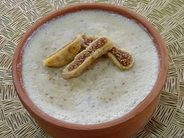 2-3 saat uyuyor: Şekersiz 2 malzemeli tatlının &ouml;zel tarifi