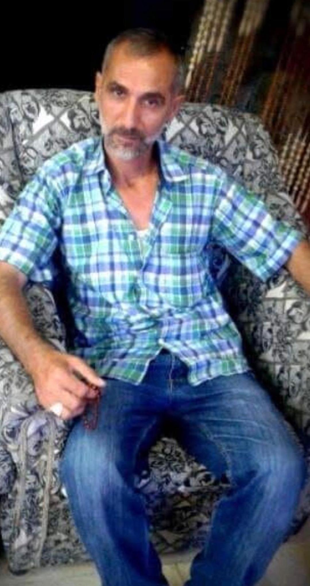 Babasını boğarak katletti, cesediyle aynı evde kaldı! 1