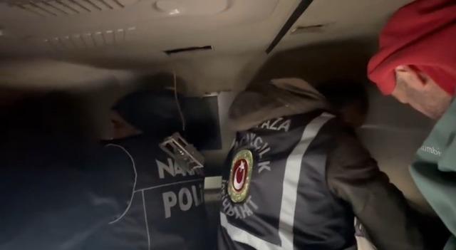 Tırda 53 kilogram uyuşturucu ele ge&ccedil;irildi 4