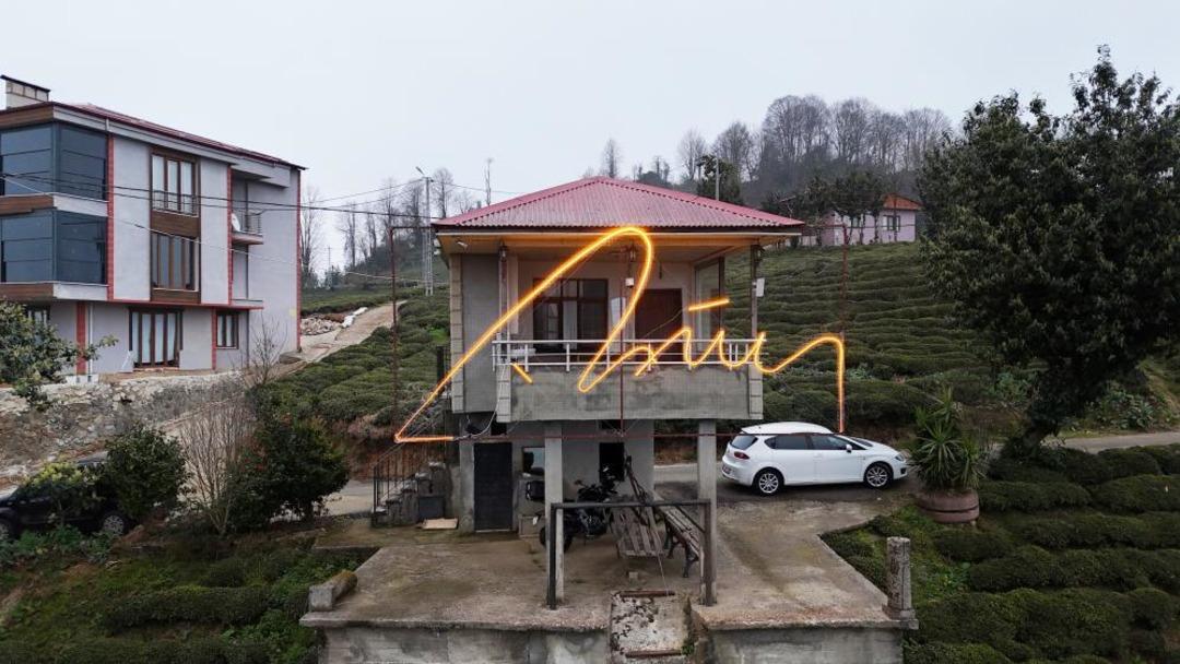 Cumhurbaşkanı Erdoğan&rsquo;a baba ocağında s&uuml;rpriz! G&ouml;r&uuml;nce &ccedil;ok beğenmiş 3