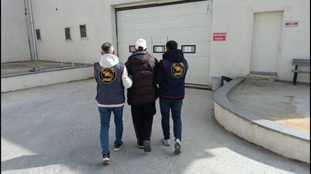 21 yıl hapis cezası bulunan dolandırıcı JASAT’tan kaçamadı