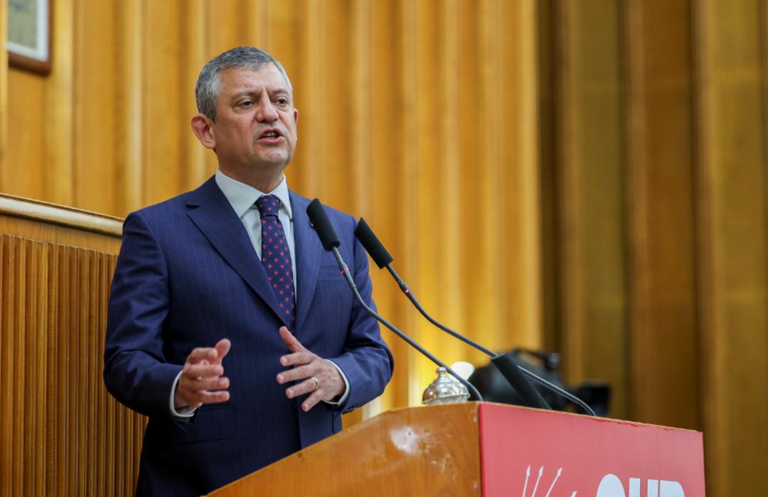 Akaryakıt zamları sonrası CHP lideri &Ouml;zel den  KDV  &ouml;nerisi: "Biz olsak b&ouml;yle yapardık" 1